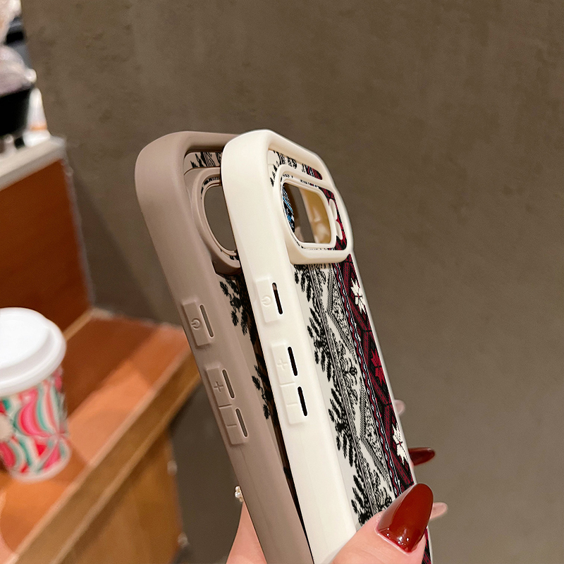 Vintage Totem Pattern Phone Ca - огляд і ціна Google Pixel 9